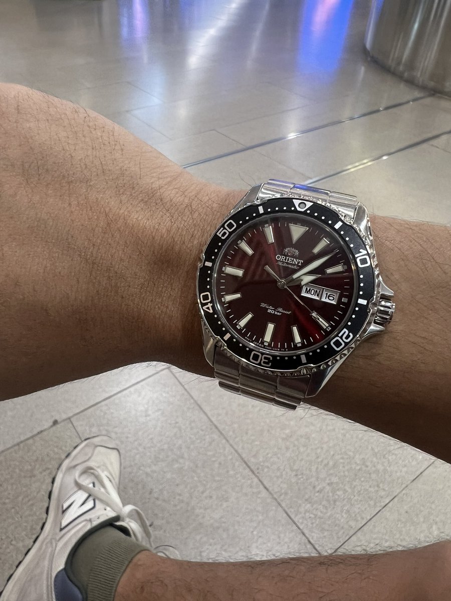 jaybernardreal's tweet photo. NB 373 + Orient Red Kamasu 

👟⌚️ https://t.co/zi57dGDNiu