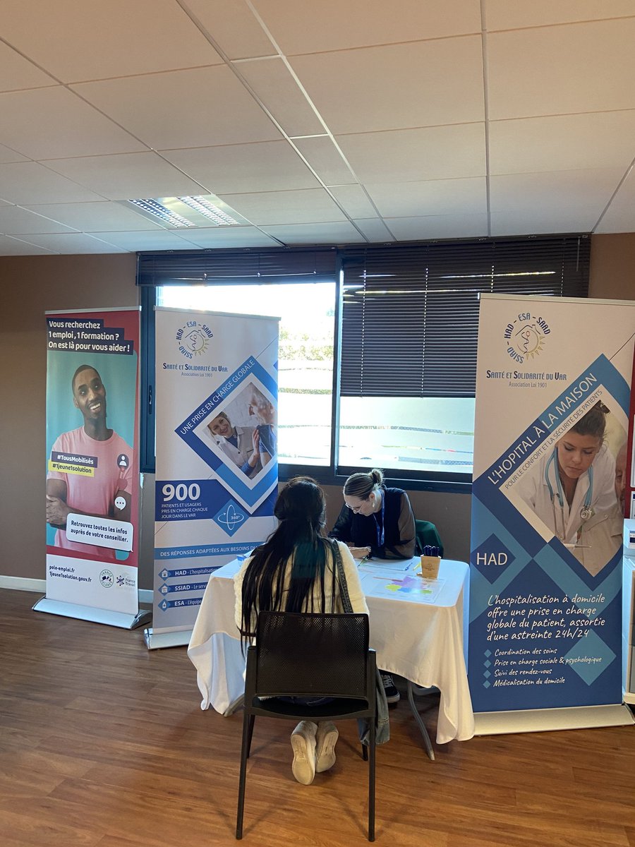 Cette semaine, l'agence <a href="/FTravail_83/">France Travail Var</a> de La Garde a proposé une session de #recrutement pour des Aides-Soignant(e)s sur Carqueiranne. 
Merci à Santé et Solidarité du Var pour leur confiance et aux candidat(e)s pour leur engagement.
#Ensemble #AvecFranceTravail pour l'#Emploi