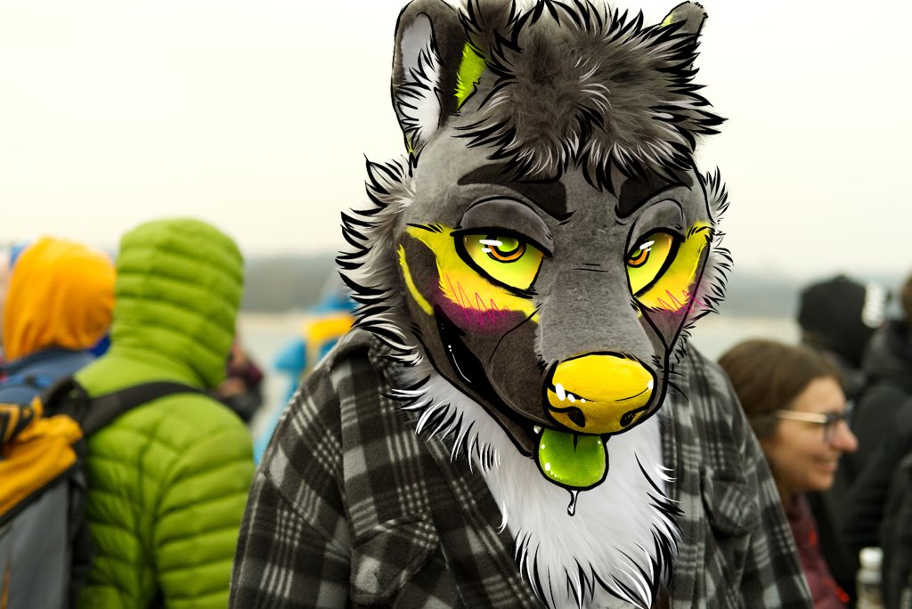 Thirsty Wolverine in your area 
📷: <a href="/WpiszTekst/">Bober</a> 
🎨: <a href="/kocurkotka/">Kocur🇵🇱♀️</a>