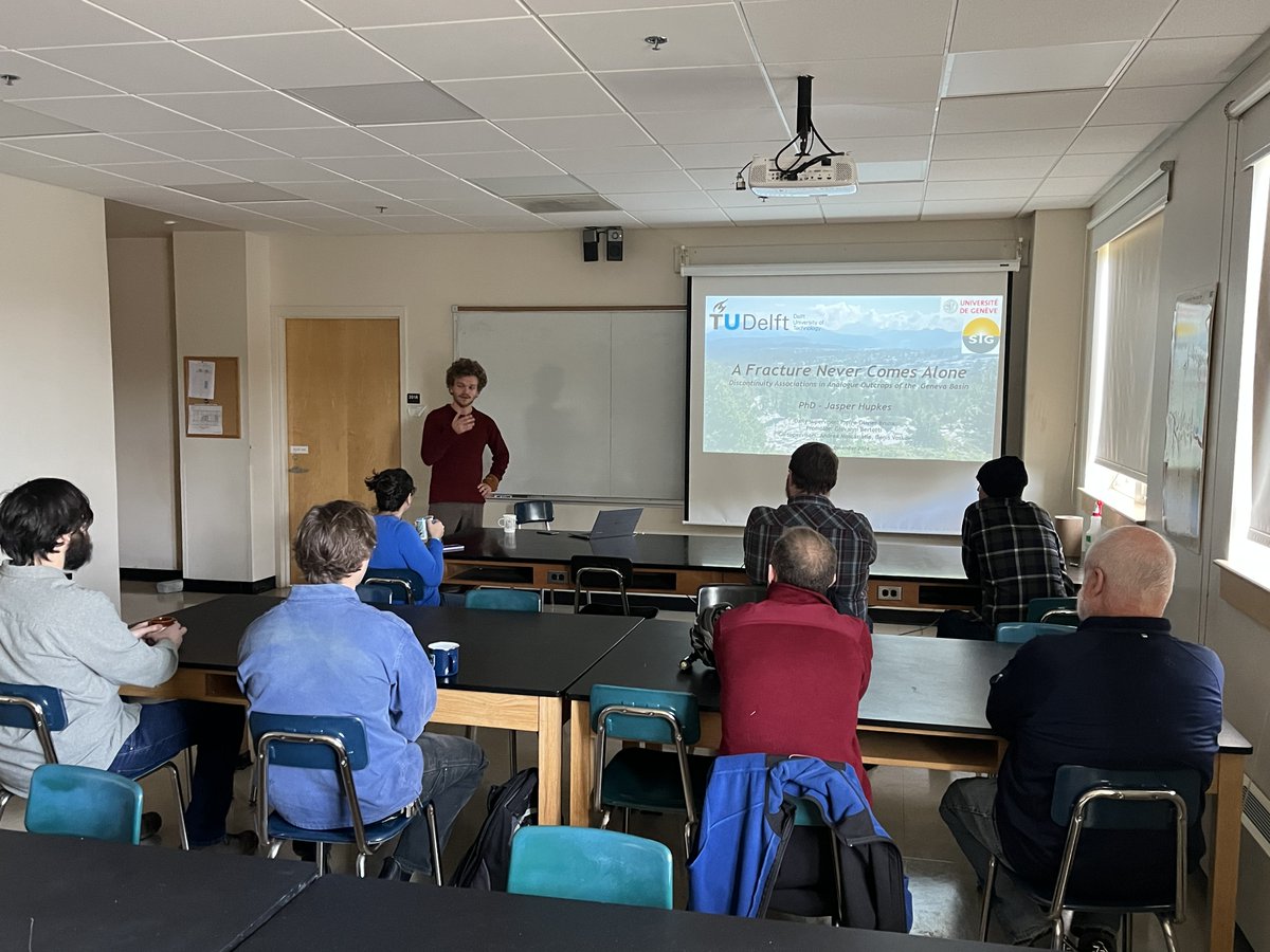 Jasper Hupkes presented his work on natural #fracture networks in analogue outcrop at <a href="/UMaine/">University of Maine</a>. Researchers from the #SolidEarthSciences group attended the presentation, and afterwards there was a fruitful discussion. It was a great experience to connect with the people in Maine!