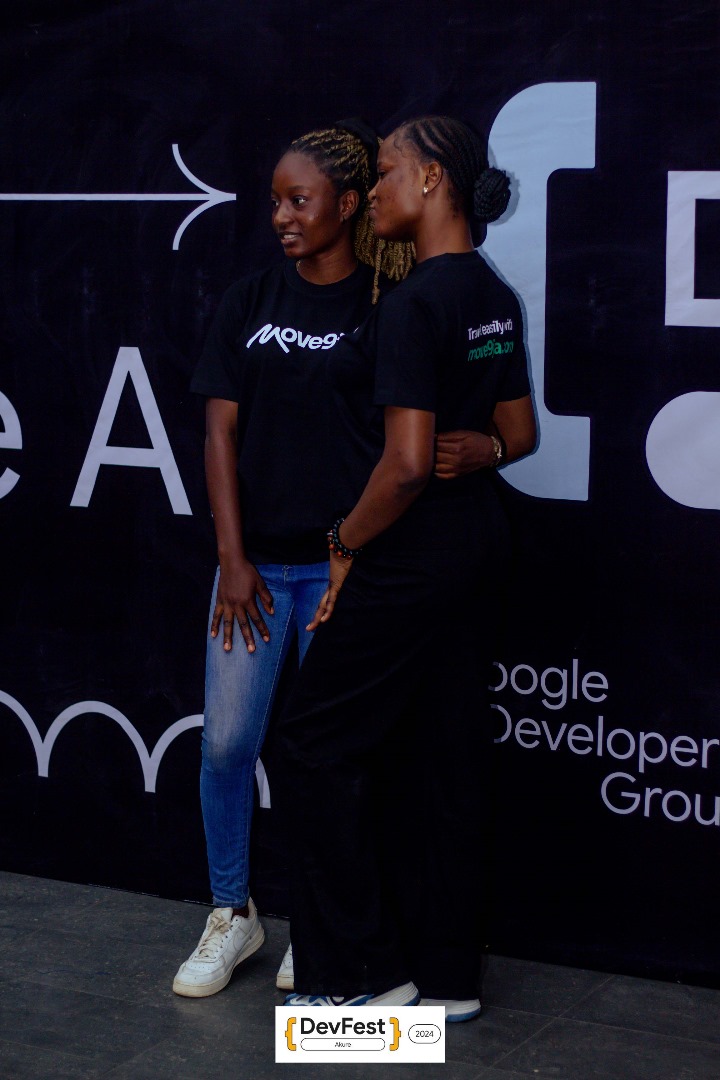 WiaMove's tweet image. Spot the merchandise on all slides 😉?

Follow us as we unravel more amazing things from Move9ja to make your travel experience better, one trip at a time 😁.

#travelcompany #travellingtips  #eventmarketing #productexhibition