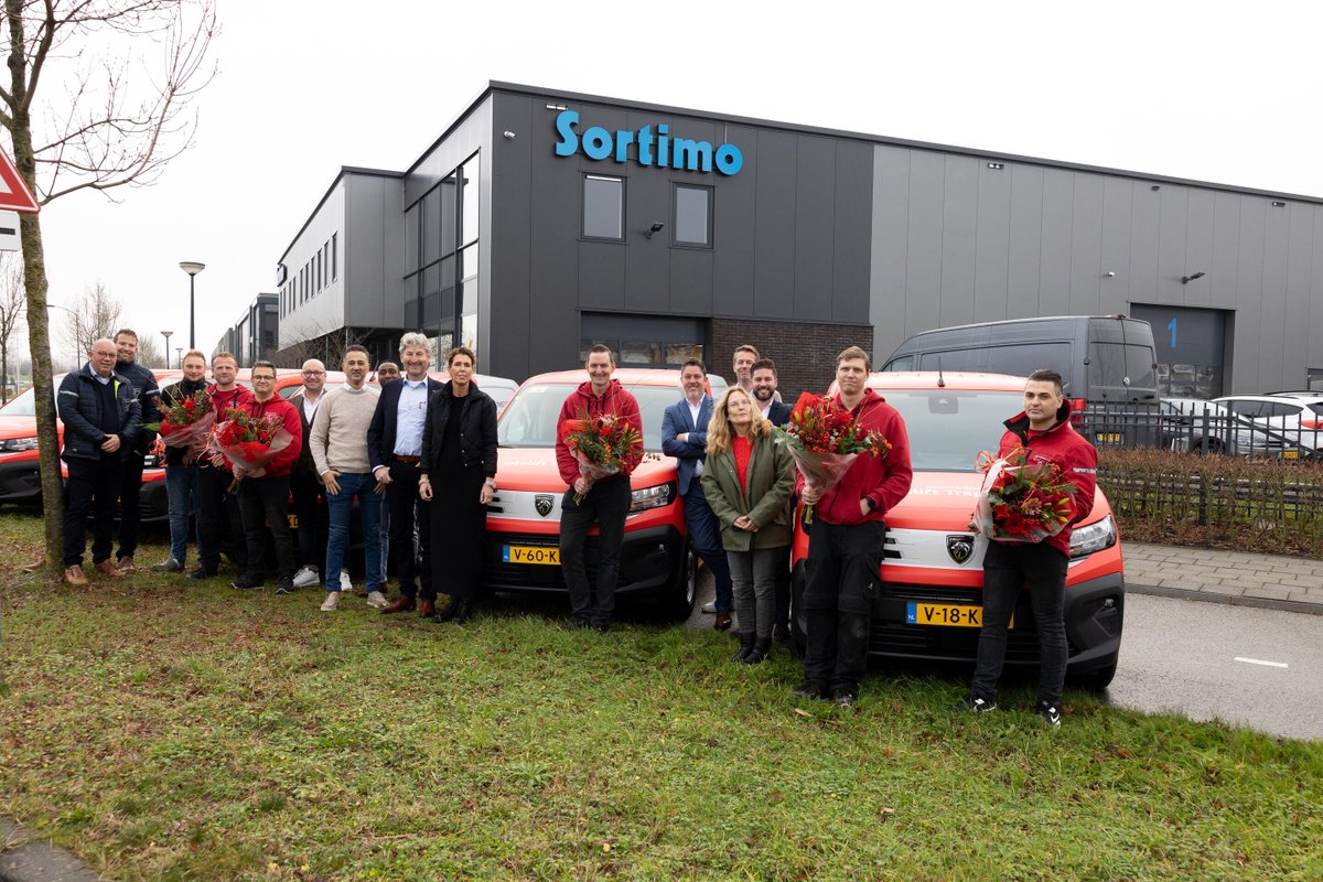 Sortimo bedrijfswageninrichting tweet media