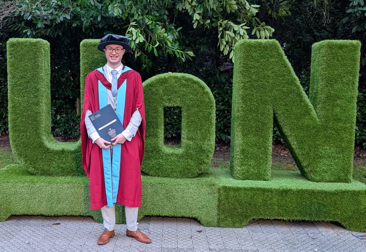 the_EPIC_study's tweet image. Congratulations to one of our Research Fellows, Dr Daniel Cocking, on his PhD graduation! 👨🎓🍾🥂