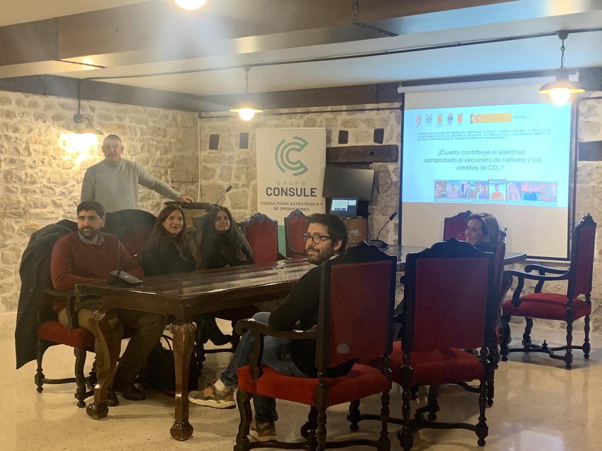 Hemos conseguido compostar alperujo en un mes💪 

🥇¡Objetivo conseguido!

🗓️Ayer se celebró en Noalejo el cierre del proyecto de #compostaje del Hub de Innovación de Sierra Mágina y Montes orientales.

Trabaja en Agri-Cultura🚀

#innovacion #agricultura #innovacionagraria #agro