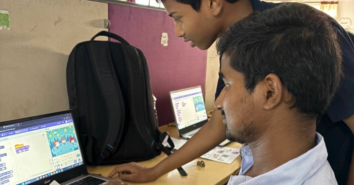 CodeClub's tweet image. Vasu from #CodeClubIndia shares a magical moment she witnessed last week ✨

&quot;It was beautiful to see a few of the older Code Club creators step in and help some of the mentors during the workshops. I was pleasantly surprised and let them lead part of my sessions thereafter!&quot;