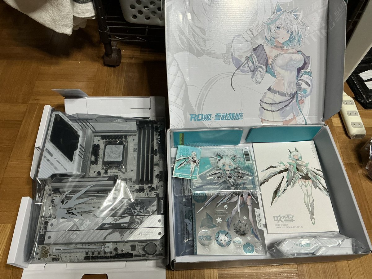 って事で、asus rog strix z890-a gaming wifi s 吹雪でつ(相変わらず