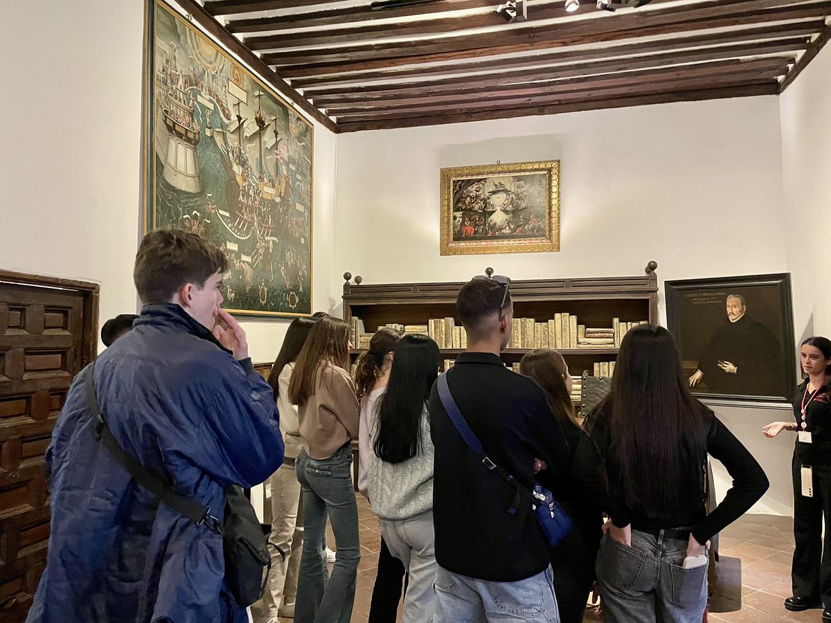 🇪🇸✈️ Viaje cultural à Madrid de la clase de 2° de BB. 
🇫🇷✈️ Voyage culturel de la Terminale BachiBAc à Madrid