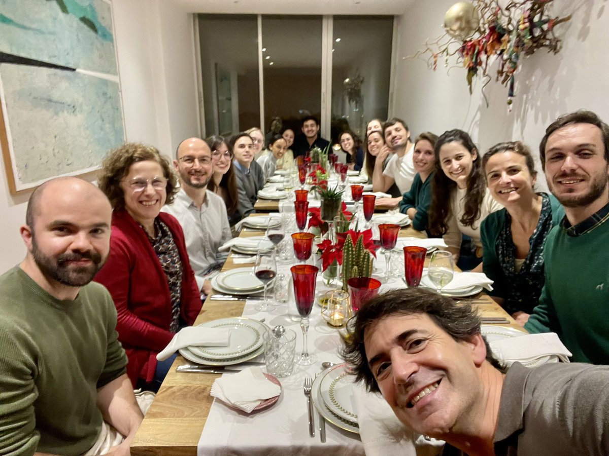 BSilva_Santos's tweet image. Lab Xmas party :)) Celebrating a fantastic year as a team :))