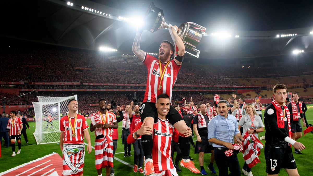 AthleticClub's tweet photo. 🥳 Hoy cumple 3⃣2⃣ años @IkerMuniain10 

Zorionak, kapitaina! Que disfrutes mucho de tu día. 

#AthleticClub 🦁 https://t.co/6G5oJOZtVc