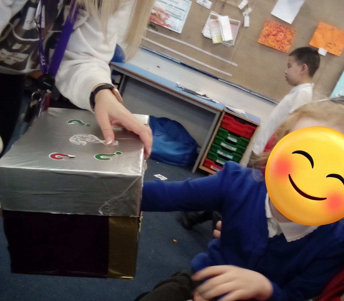 The #OT 'What's in the box?' activity this week <a href="/Topcliffeschool/">Topcliffe Primary</a> We sang Old McDonald and the children put their hand in the box to find an animal. There were other random objects inside so this was about using touch without vision to develop tactile awareness and discrimination!