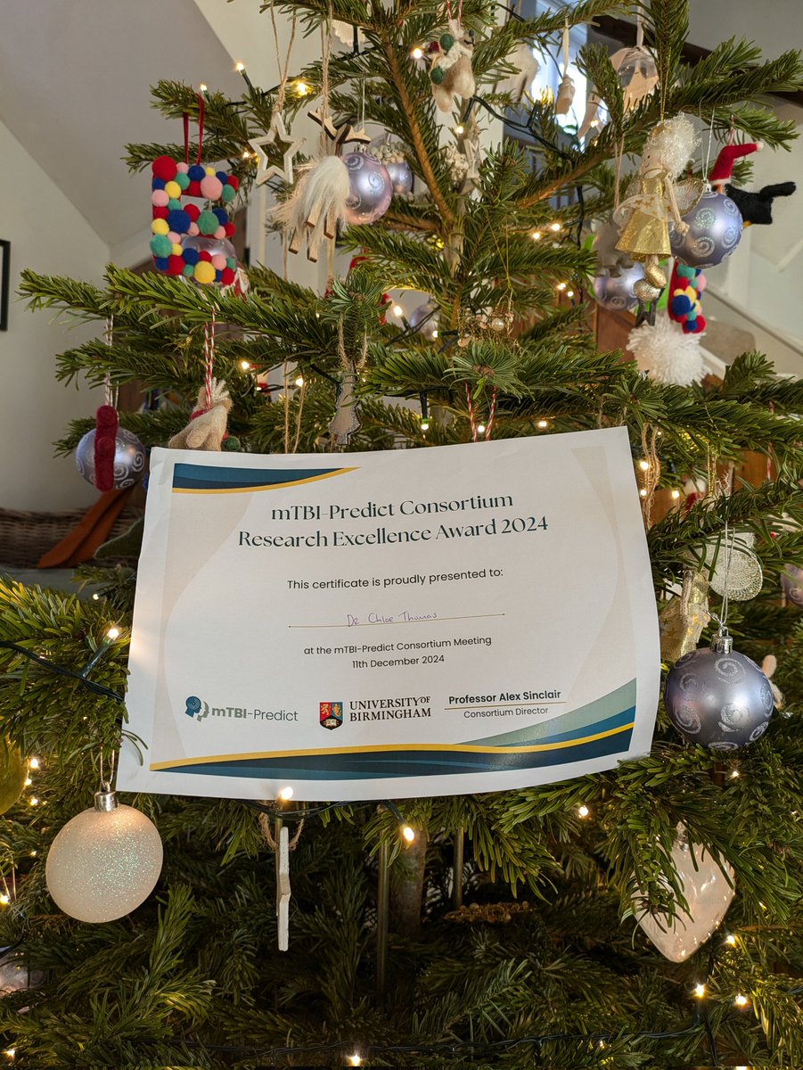 ChloeThomas_Dr's tweet image. What a fantastic day at the #mTBIPredict Consortium meeting last week. I really enjoyed presenting about mTBI fluid biomarkers and was honoured to have won an award! #mTBI #biomarkers @BrainLabBhamUk