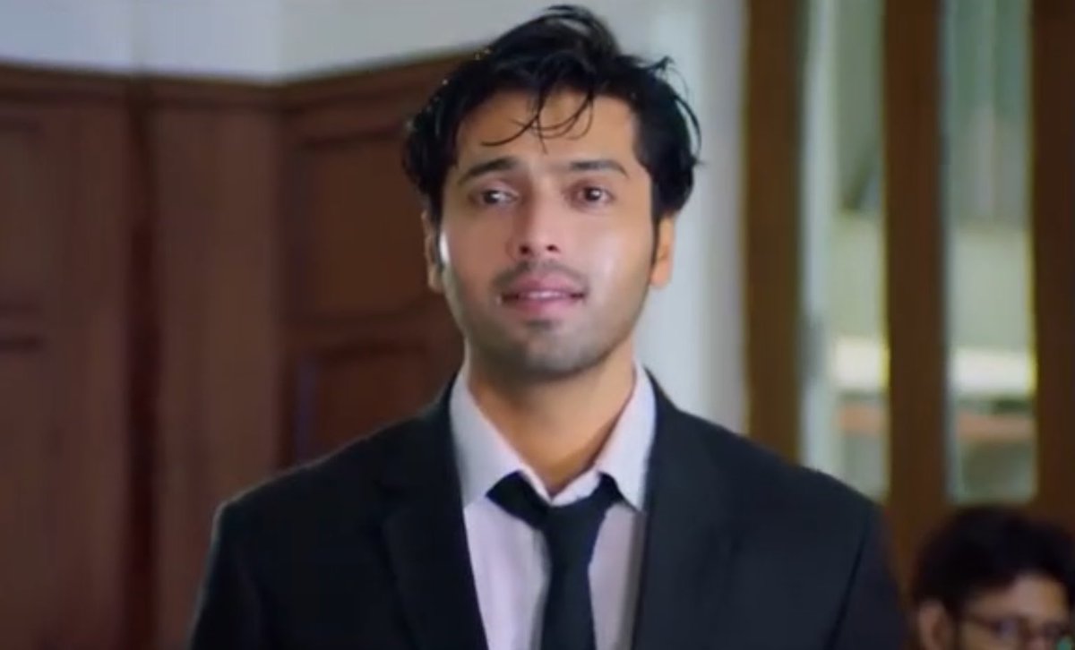 Loved this movie ❤️😭 Short and simple story. Two of the finest actors sharing the screen. Fahad and Om Puri sahab were just too good. These frames 🥺

#FahadMustafa #ActorInLaw #KabhiMainKabhiTum