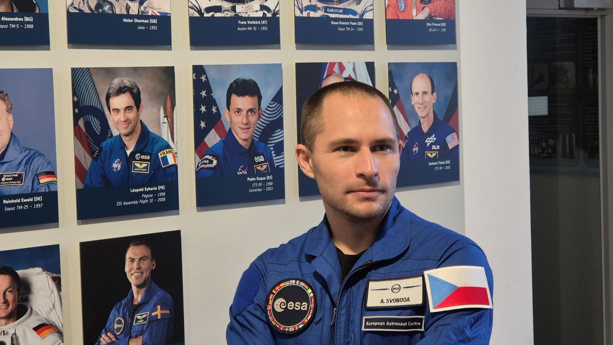 Česká cesta do vesmíru na <a href="/denikcz/">Deník.cz</a> pokračuje.  Více čtěte zde: 

👉Rozhovor s <a href="/astro_ales/">Aleš Svoboda</a> o výcviku přežití v Pyrenejích denik.cz/vesmir/rozhovo…

👉Na objevu první dvojhvězdy u supermasivní černé díry Sagittarius A* se podílel Michal Zajaček z <a href="/muni_cz/">Masarykova univerzita</a> denik.cz/vesmir/superma…