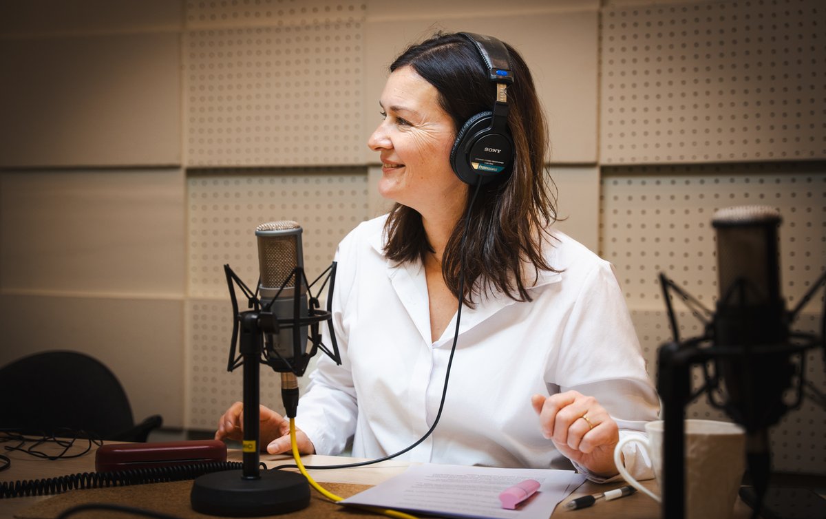 "Klasikas" studijā aicinām <a href="/LatvianVoices/">LatvianVoices</a>  dalībnieces <a href="/LauraJekabson/">Laura Jekabsone</a>, Unu Stadi un Beāti Krūmiņu, lai runātu par aizvadītajiem koncertiem Vācijā, jauno albumu "SNIEGums" un gaidāmo tikšanos ar Latvijas klausītājiem. ej.uz/-SNIEGums