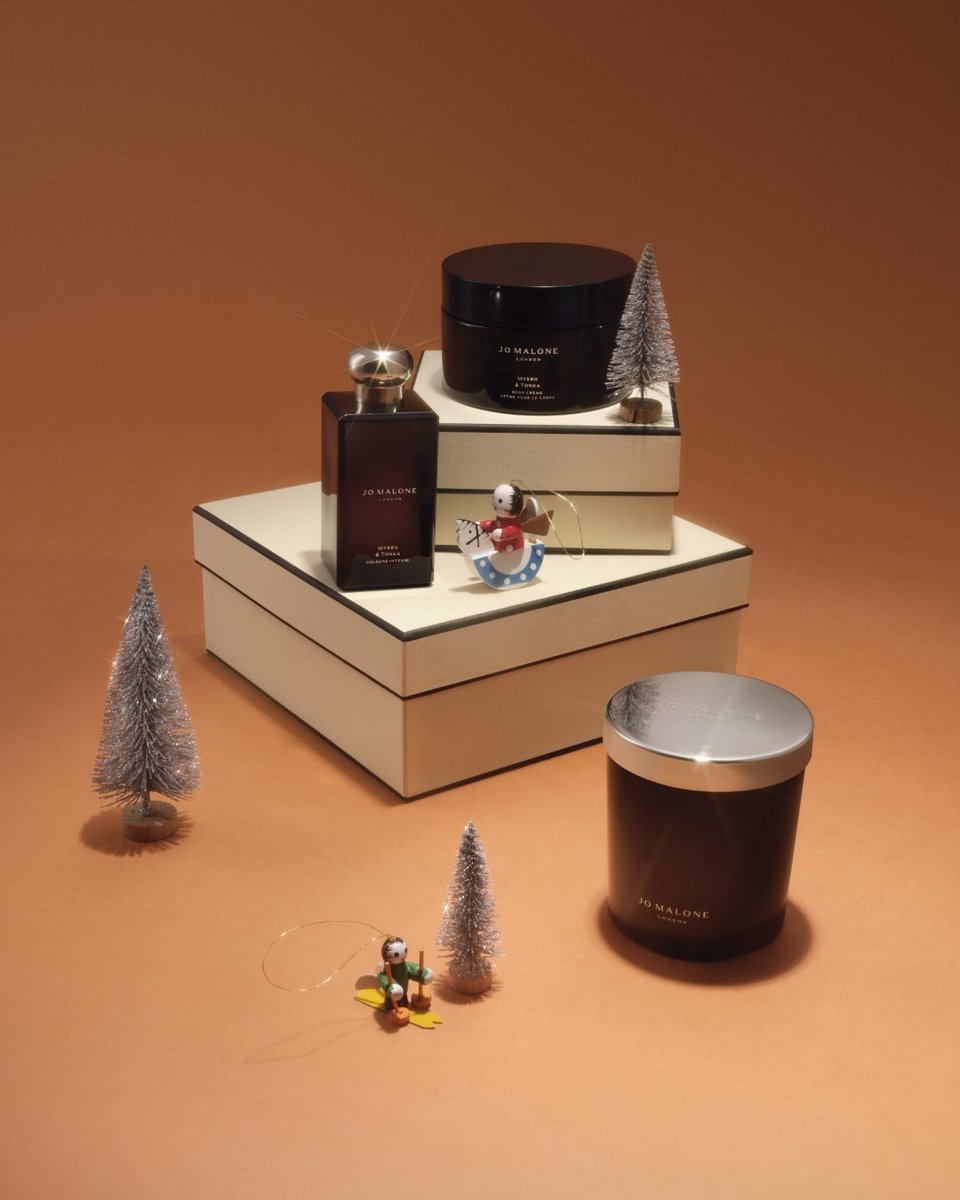 That list isn’t going to cross itself out. This season gift sensuous and captivating Myrrh &amp; Tonka as a cologne, candle and body crème. jo-malone-london.visitlink.me/Y4D_aU #SeasonOfScent