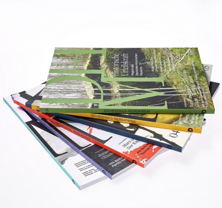 Zeit für #HistorischeUrteilskraft: Passend zur Weihnachtszeit bieten wir bis zum 10.1.2025 drei Ausgaben eurer Wahl des Magazins „Historische Urteilskraft” für 25 € in unserem Onlineshop an – die perfekte Gelegenheit sich selbst oder andere zu beschenken dhm-shop.de/hu-bundle.html