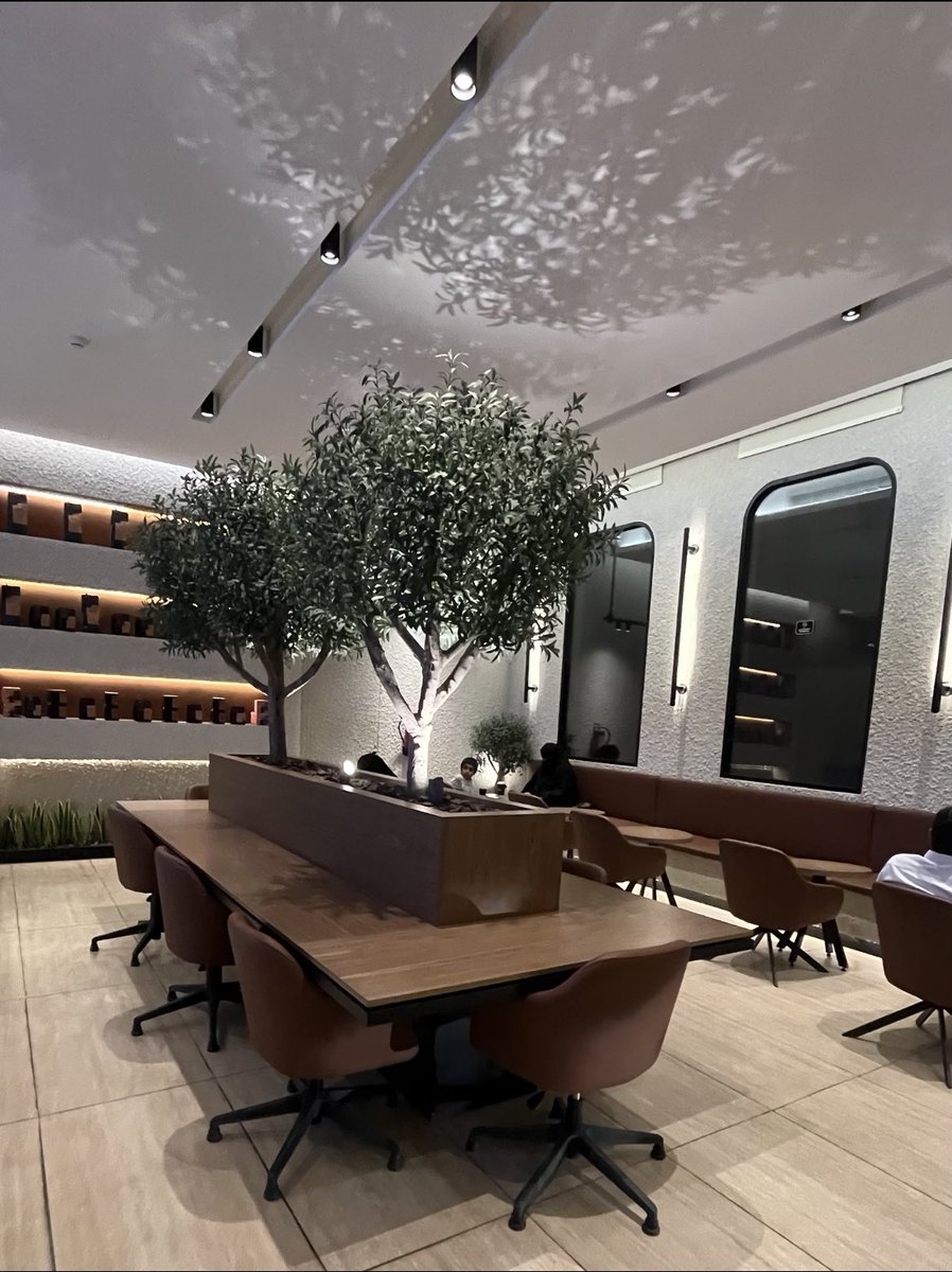 2/6✅🎓

النظام القانوني للتأمينات والضمان الأجتماعي 

مادة مذاكرتها طويلة جدًا، وعليها ساعتين بس! والاختبار؟ يحيل درجاتك للتقاعد😵‍💫.