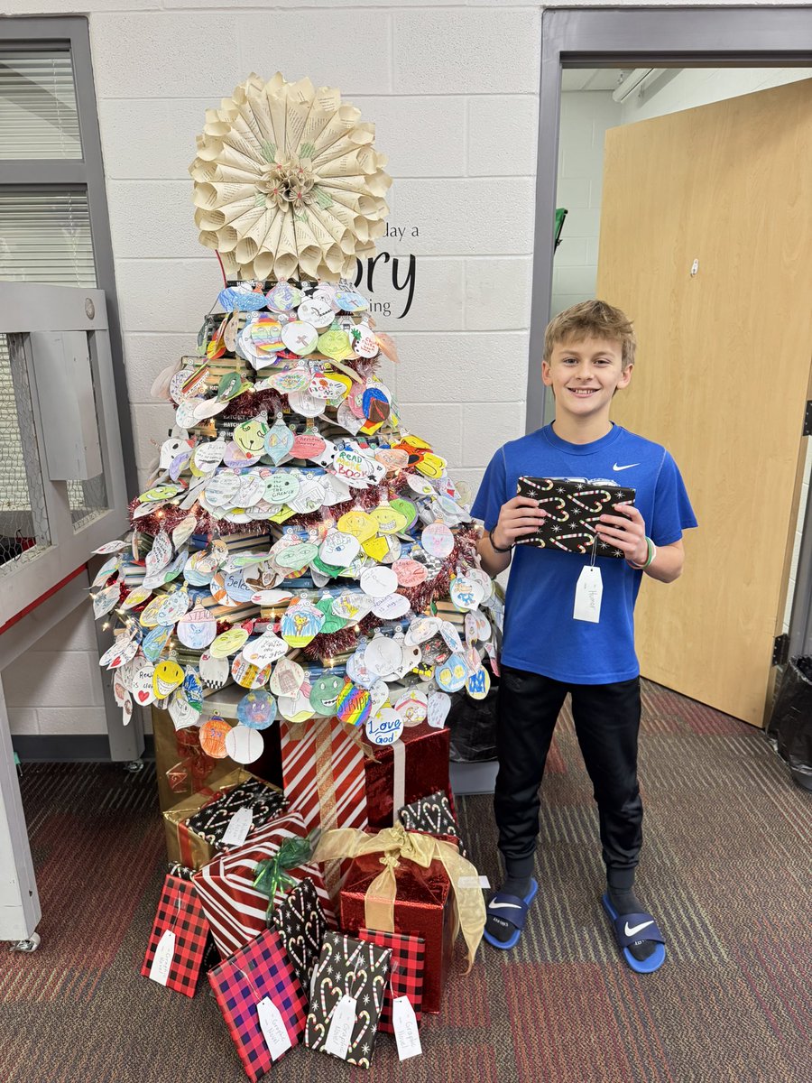 📚Stacie Whitlock📚 tweet media