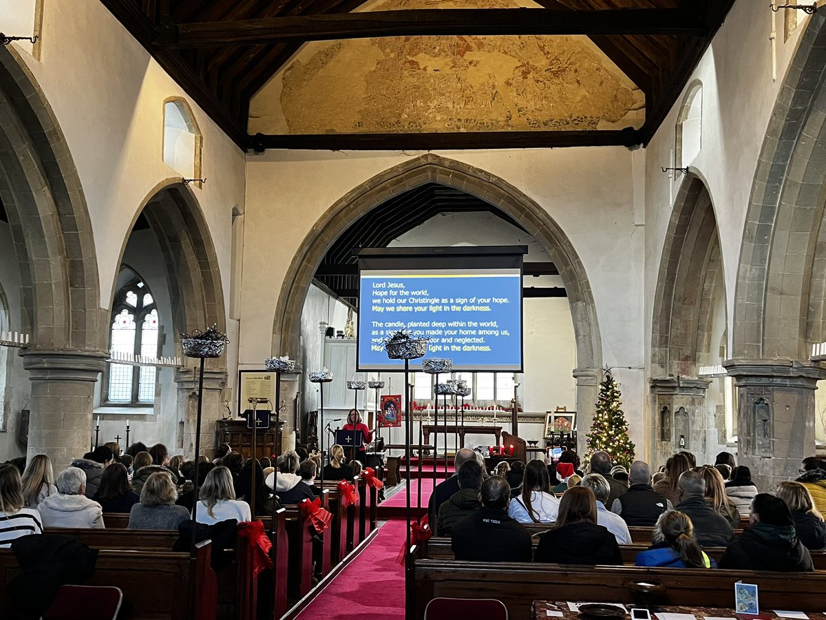 We are feeling very thankful for our beautiful Christingle service at St Mary’s Church this morning 🎄