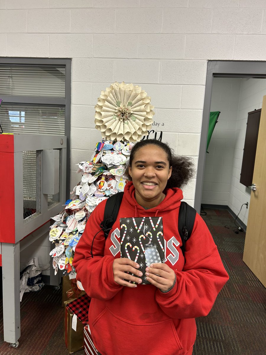 📚Stacie Whitlock📚 tweet media