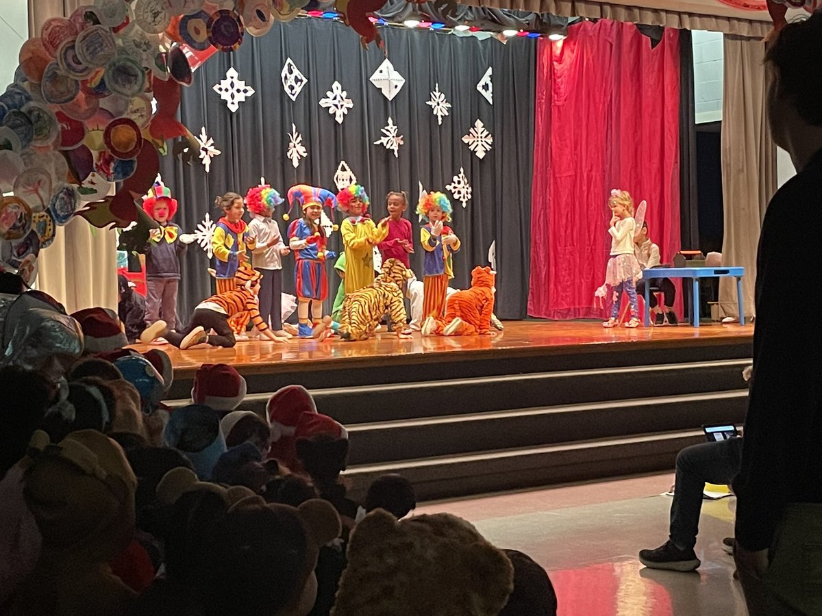 Annual kinder holiday performance is underway! Little Toy Shop!