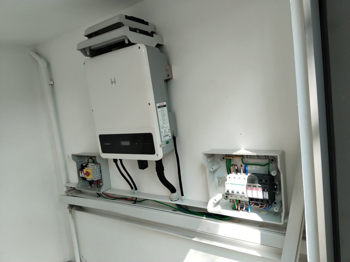 Afkham Azeez (4S7AZE) tweet media