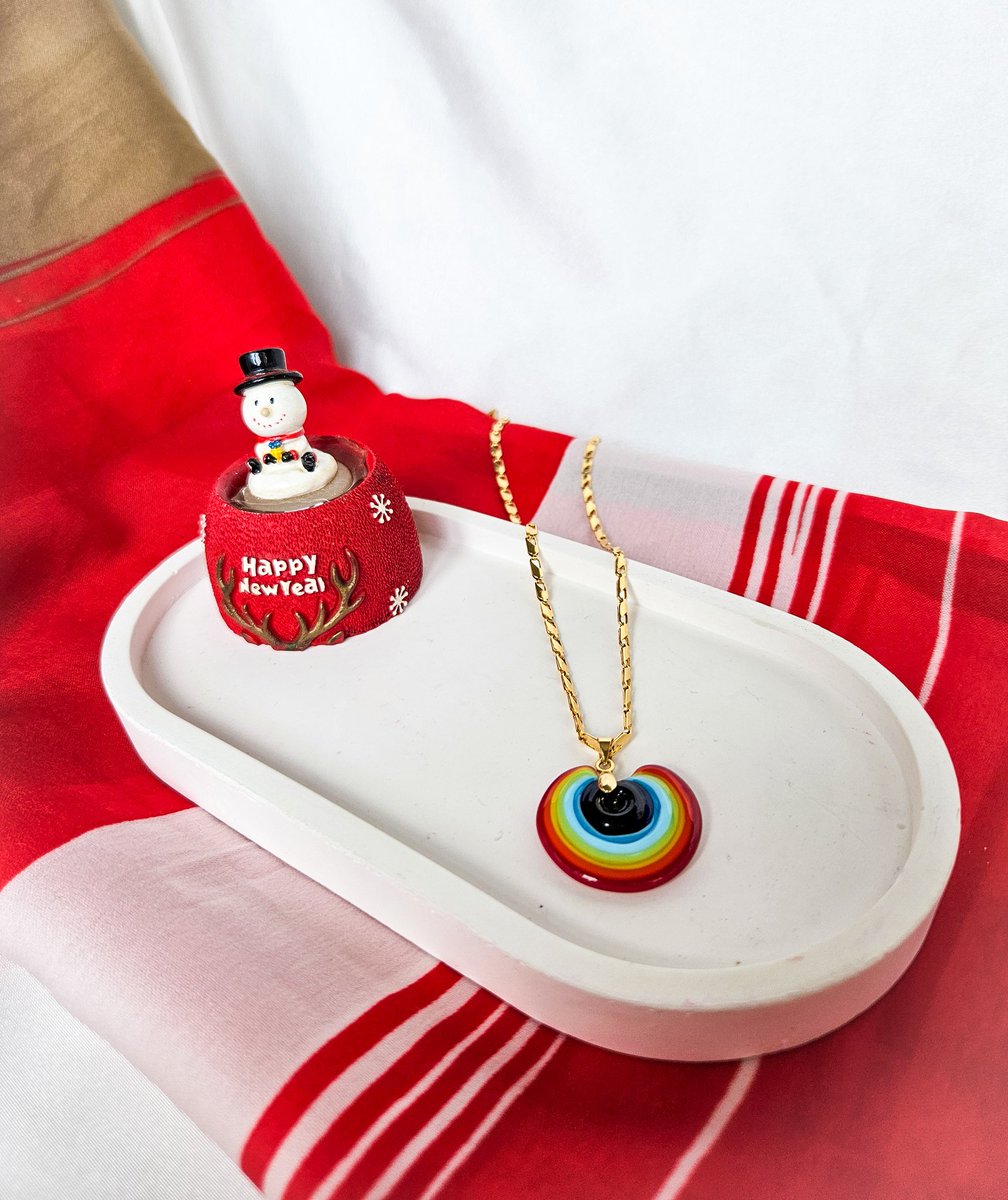 LÜTFEN RT YAPAR MISINIZ🥹
Yılbaşı için sevdiklerinize hediye aldınız mııııı ⛄
Benim ürünlerimden alarak hem sevdiklerinizi mutlu edip hem de bir öğrenciye destek olabilirsiniz ❄️🥹
Yüzlerce çeşit ürün mevcut ürünlerime aşağıdaki linkten ulaşabilirsiniz 👇🏻
shopier.com/Pawloverdesign