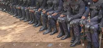 EmekaGift100's tweet photo. Be honest,have you seen any members of ESN on Facebook or in any social media before ranting and dishing out orders and threats?

IPOB is training a very disciplined 
Men and women. They are training men and women with honour, dignity and respect to their profession.

IPOB is training people that won't be so proud and uses their position to intimidate and harass ordinary people.

You shall be very proud of ESN.

We have men! Believe me very disciplined men and women.