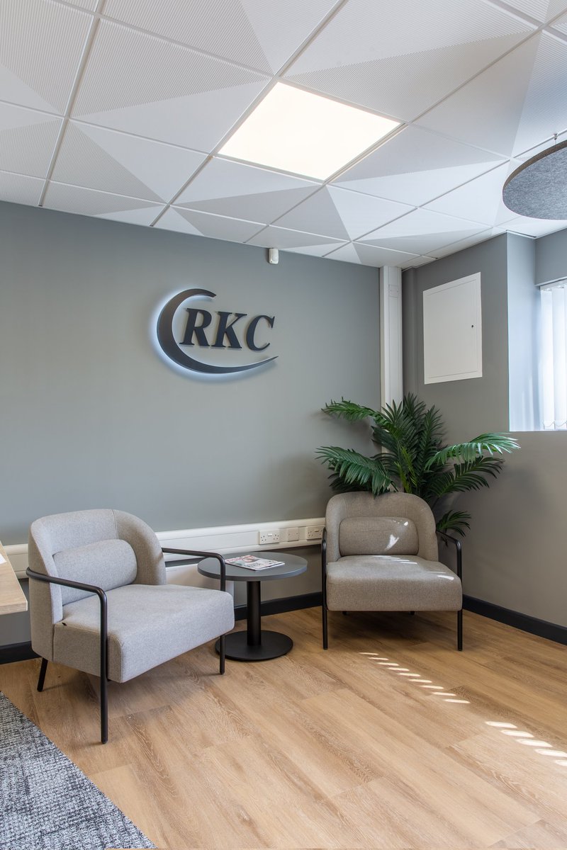 #ThrowbackThursday to our incredible project with RKC, where we transformed their office into an inspiring, collaborative space designed to foster creativity, connection, and a vibrant work environment! 💼🔧
