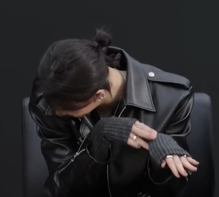 小女子这厢有礼了