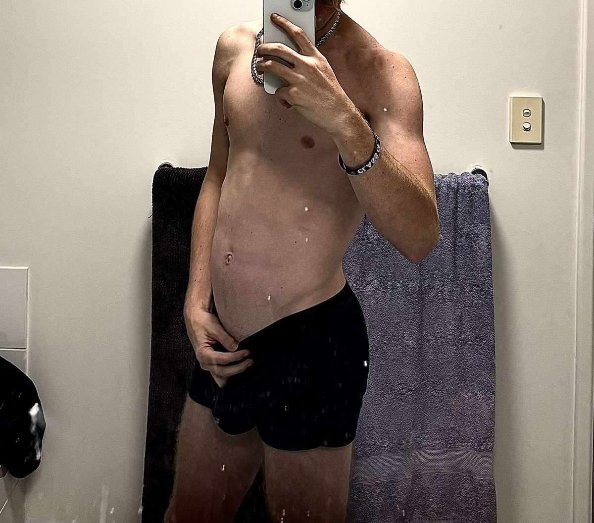 Chub_withCub's tweet photo. Do you prefer us short on or off let us know below 😋 #Fatguy #Fatmen #Chubbymen #Twunk #Bigboy #Gay #Gayfatmen https://t.co/3txDk9STJp