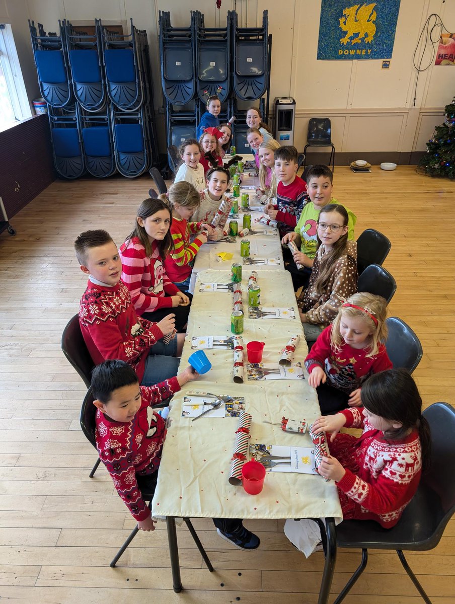 Downey House School tweet media