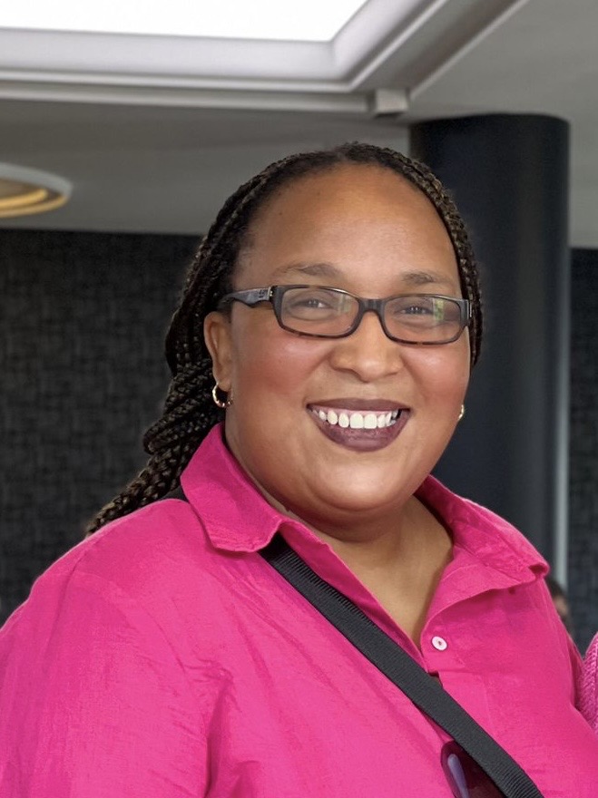 AfOx (@africa_oxford) on Twitter photo Congratulations to Dr Vuyokazi Mntuyedwa from <a href="/CPUT/">CPUT</a> on her selection as a 2024/25 AfOX Visiting Fellow! She’ll collaborate with Dr Danica Sims at <a href="/OxfordDeptofEd/">Department of Education, University of Oxford</a> on a digital literacy course for first-year students from disadvantaged backgrounds.
More: ow.ly/M55h50Uu8gN Congratulations to Dr Vuyokazi Mntuyedwa from <a href="/CPUT/">CPUT</a> on her selection as a 2024/25 AfOX Visiting Fellow! She’ll collaborate with Dr Danica Sims at <a href="/OxfordDeptofEd/">Department of Education, University of Oxford</a> on a digital literacy course for first-year students from disadvantaged backgrounds.
More: ow.ly/M55h50Uu8gN