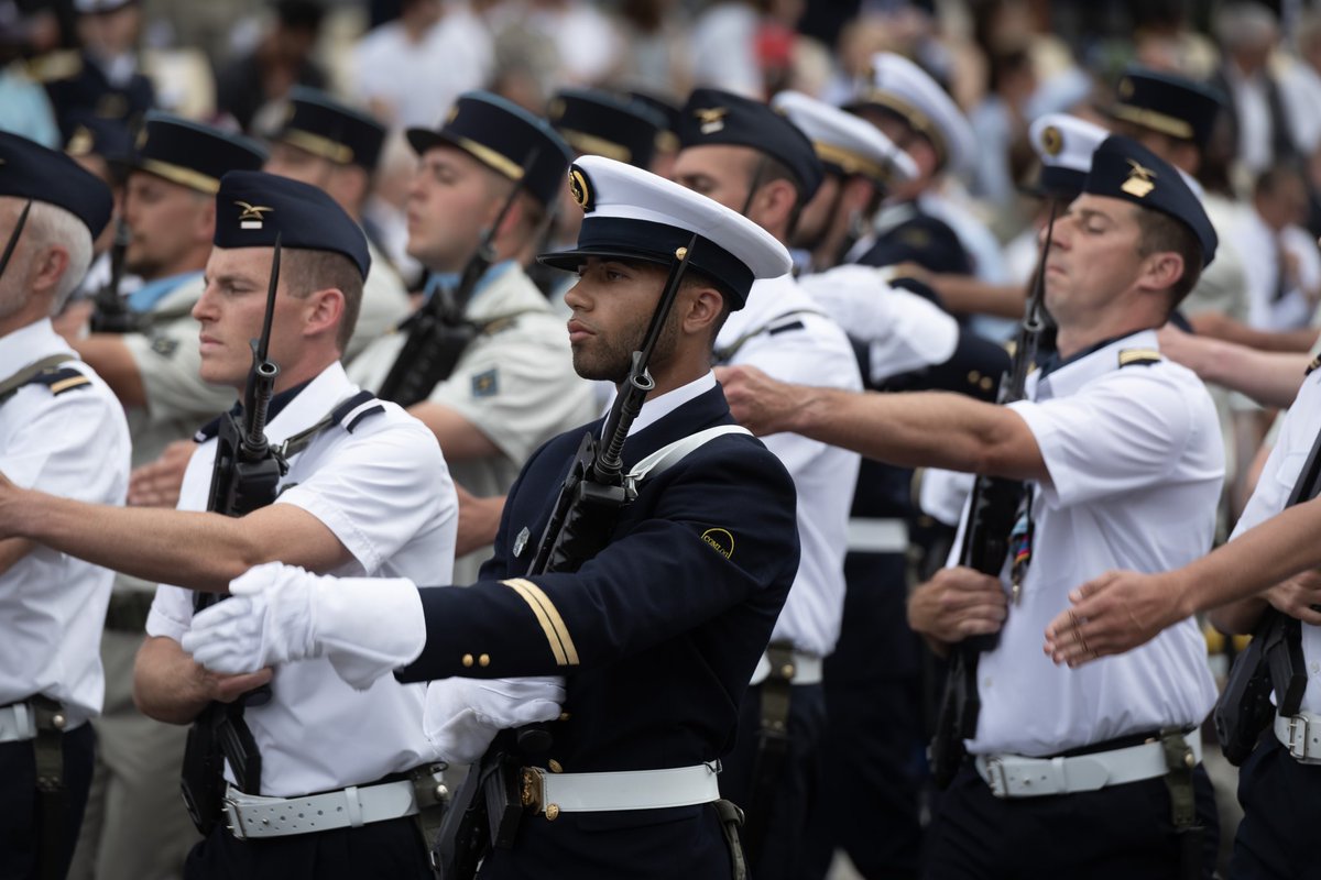DIRISI_FR's tweet image. Première participation au défilé militaire du 14 Juillet en tant qu’entité fédérée. (3/6)

#UnirNosForces #DIRISI