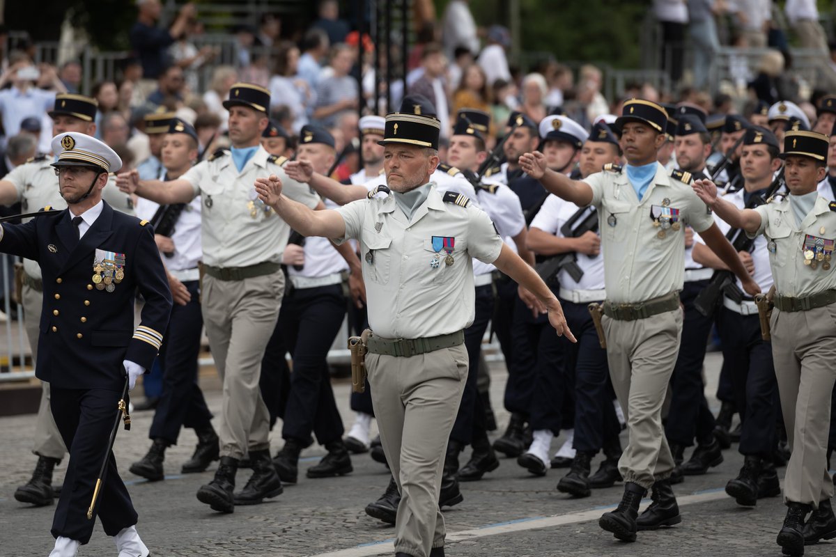 DIRISI_FR's tweet image. Première participation au défilé militaire du 14 Juillet en tant qu’entité fédérée. (3/6)

#UnirNosForces #DIRISI