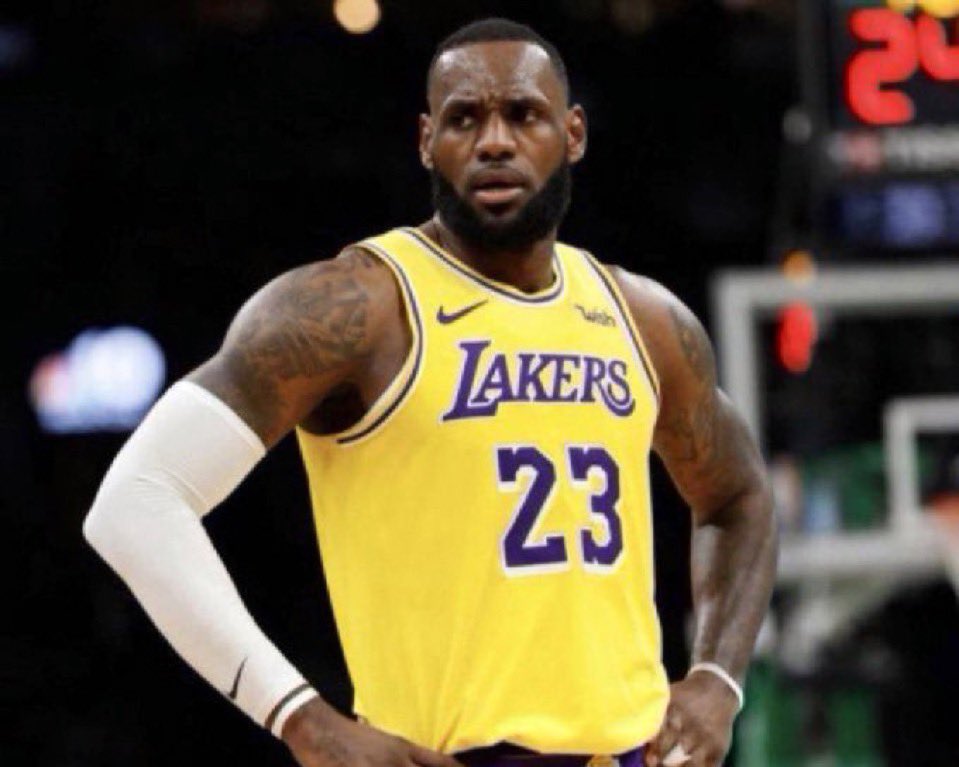 AlexCaruso's tweet photo. What the F**K is this Line?!

Lebron James Over 1.5 Threes Made

177❤️ and I’ll drop my Play of the Day

Lebron made 4 THREES vs the Kings this year and took 9 Attempts vs them

Which is HUGE as he’s taken AT LEAST Six Threes in 6/7 games vs them and he’s over in 43/50 (86%) when he takes 6+ Threes

On top of the Kings allowing the 6th MOST Threes to SF/PFs this season and Lebron needs to make 2 after having 9 attempts vs them last time

Especially as the Lakers are 4-6 in their last 10 games and Lebron just had 3 days rest for this game which means this is a BLOWUP spot as he’s at his best with extra rest

Best Line: -135 DraftKings