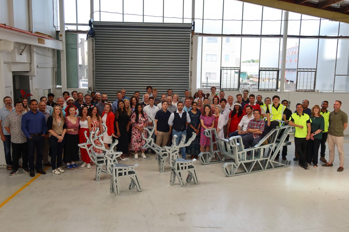 Merry Christmas from the ‘framedeer’ and the FRAMECAD team.

Thanks to Hytek for the reindeer design, a great addition to our sleigh.
#InsideTheFrame #Christmas #Sleigh #Reindeer #Construction #CFS #CFSteel #LGS #SteelFraming