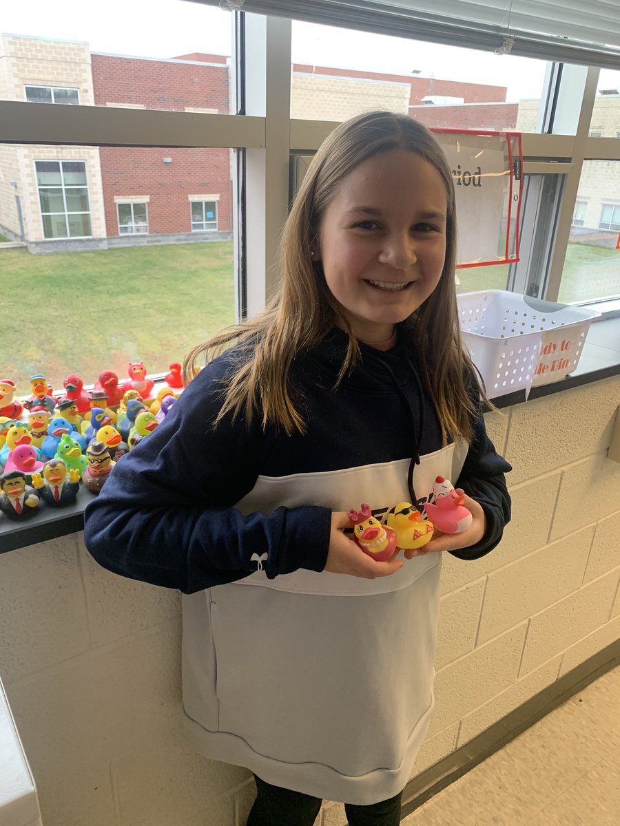 My students know me so well 🥰 my Christmas gifts this year included many many additions to my rubber ducky collection! Thanks Joelle 💕