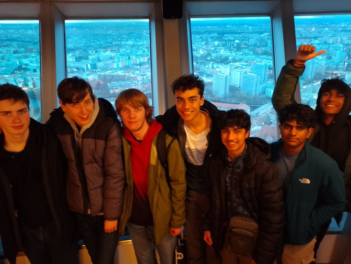 RLSComputing's tweet image. 203m above Berlin at sunset @TheRoyalLatin