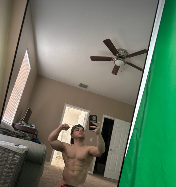 3'11 king tweet media