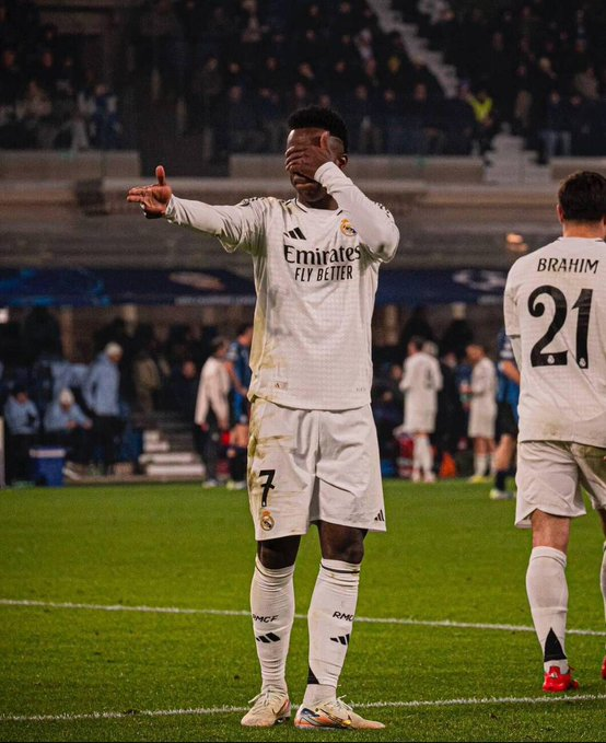 Cr7stianismo_'s tweet photo. 🚨HILO:

Todos los goles y asistencias de Vinícius Junior en FINALES.

Si podéis apoyar, por favor, os lo agradezco🙏 https://t.co/mElEn3dRaX