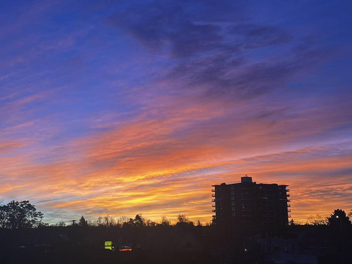 brookeeberle97's tweet image. Good morning, Denver! ☀️