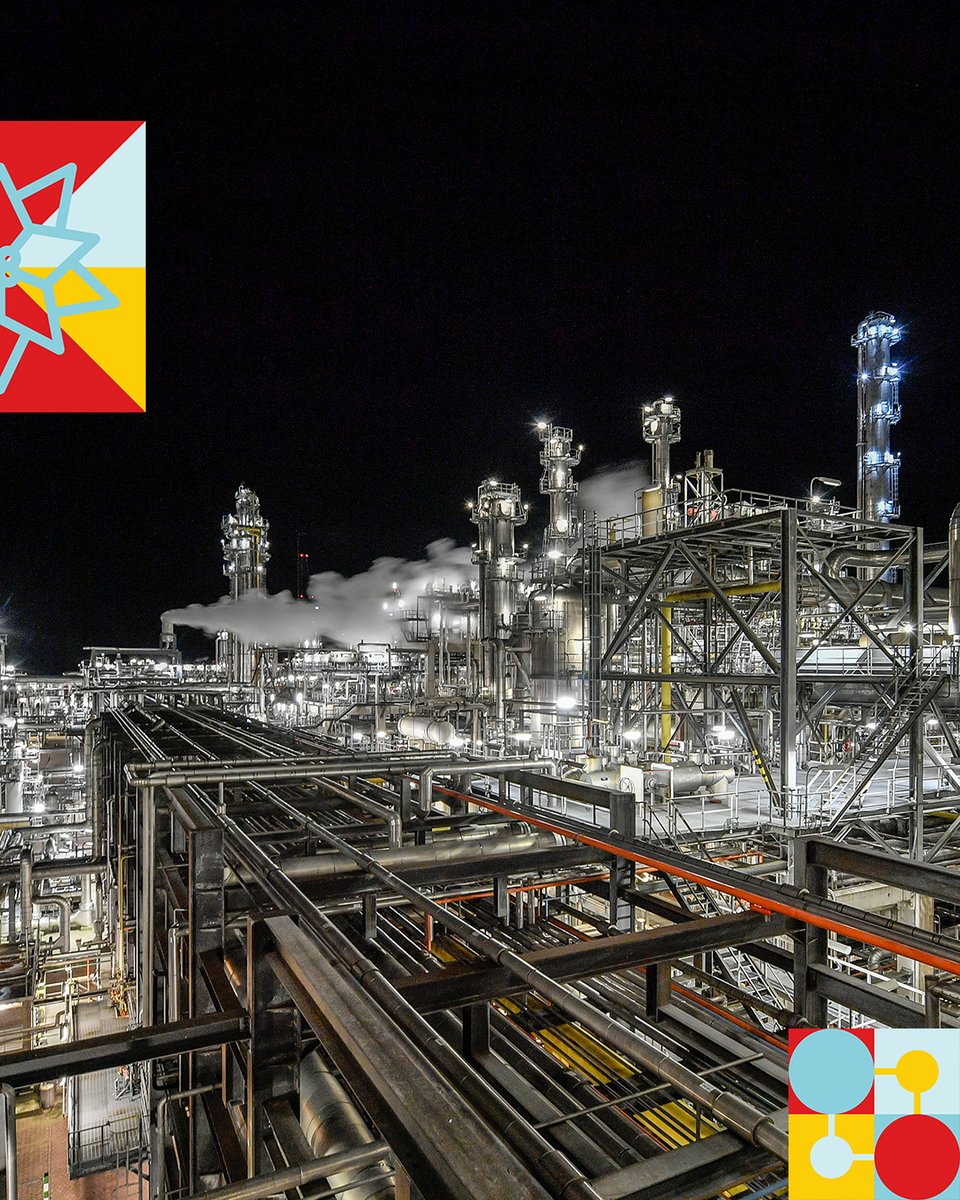 Shell_Moerdijk's tweet image. Fijne feestdagen gewenst vanuit Shell Chemicals Park Moerdijk! Trots op onze verduurzamingsstappen in 2024. Op naar een veilig en duurzaam 2025! 🎇