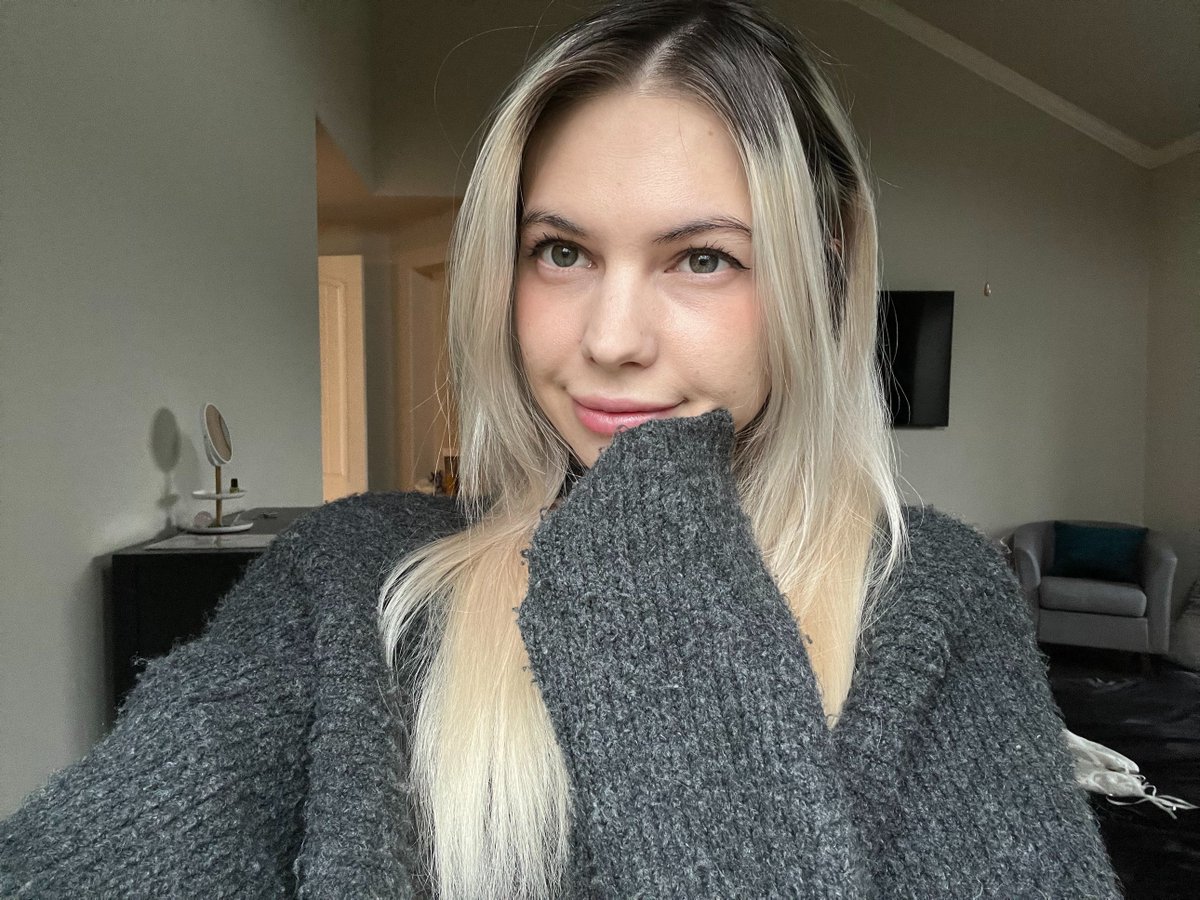 Carms 🤍🐇 tweet media