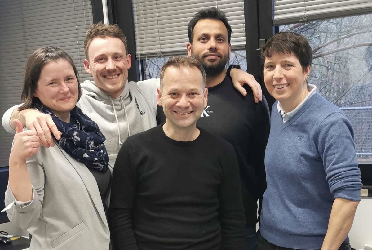 KBuerstenbinder's tweet image. What an amazing final week of 2024 at @Bio_UMR - starting with our X-mas party (also marking the ~ 1-year anniversary of the lab move), followed by the visit and inspiring seminar and discussions with Ionas Pyrpassopolous from @ZMBP_Tuebingen #plantSci #lablife #happyPI