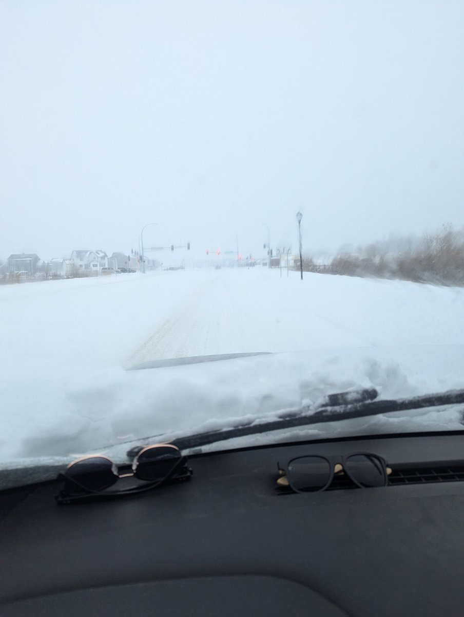 Willnardo's tweet photo. Love the snow #MN https://t.co/GKMjD1St1m