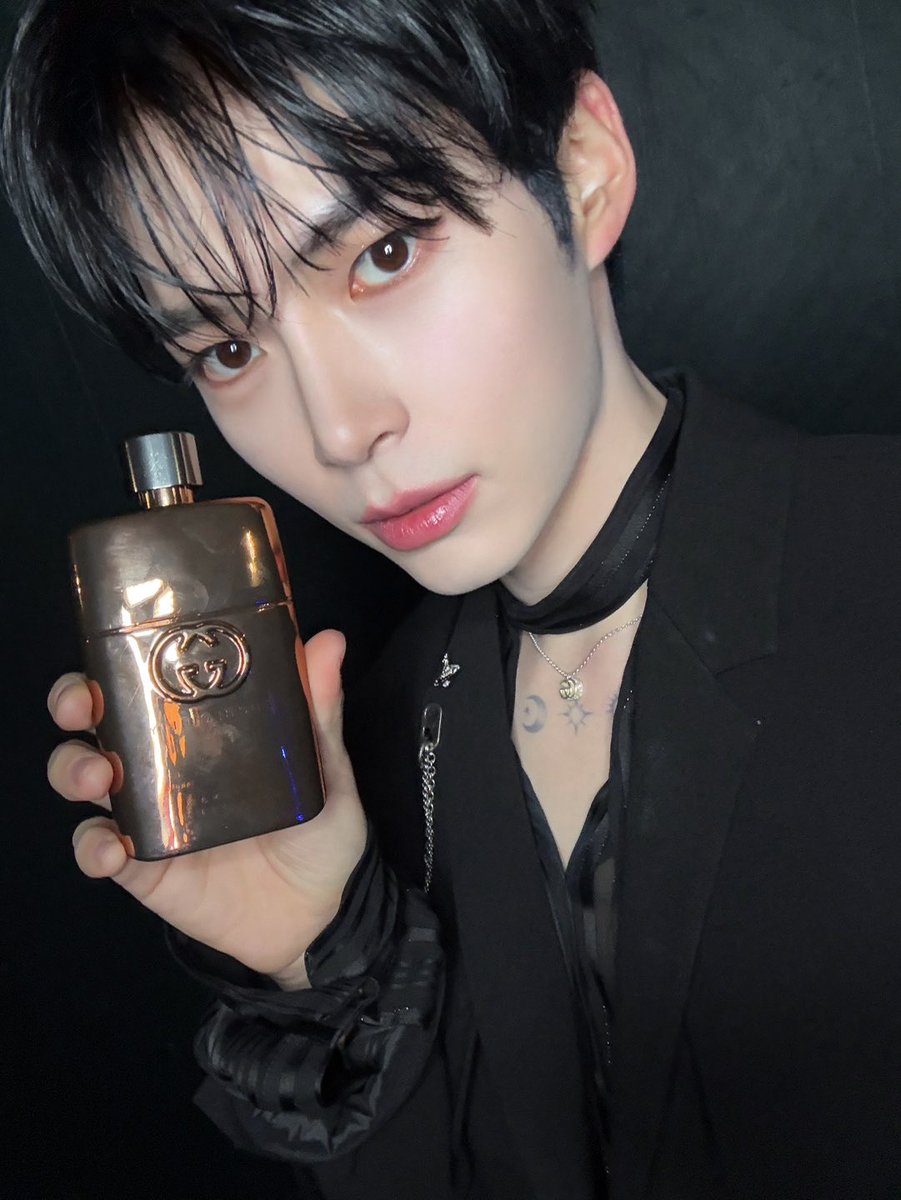 ZB1_official tweet picture
