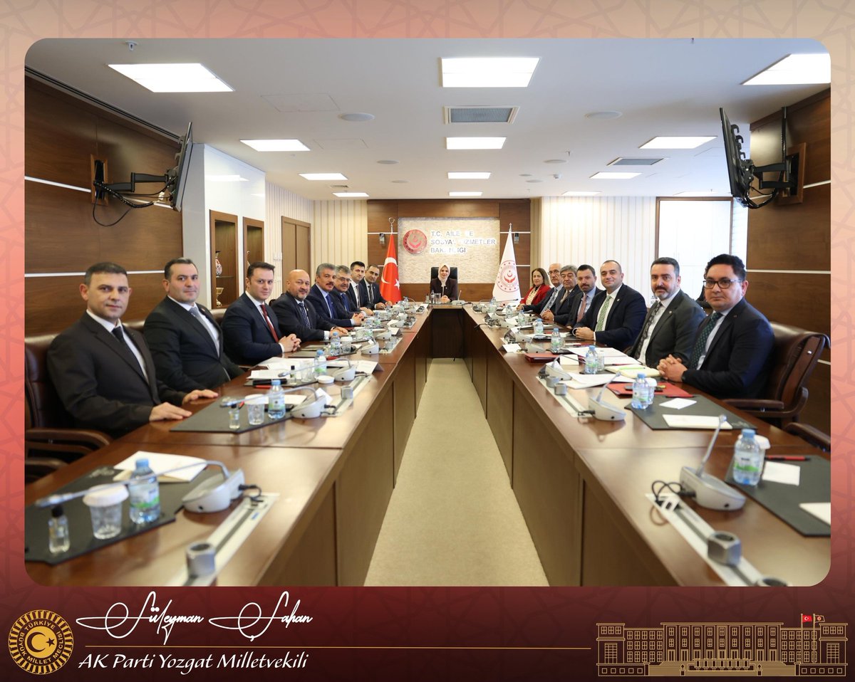 Aile ve Sosyal Hizmetler Bakanımız Sn. Mahinur Özdemir Göktaş’ın başkanlığında; 

Bingöl Mv Sn.Feyzi Berdibek,
İzmir Mv Sn.Mehmet Ali Çelebi,
Kocaeli Mv Sn.Veysel Tipioğlu,
Afyon Mv Sn.Hasan Arslan,
Kayseri Mv Sn.Dursun Ataş,
İstanbul Mv Sn.Cüneyt Yüksel,
Adıyaman Mv Sn.Resul