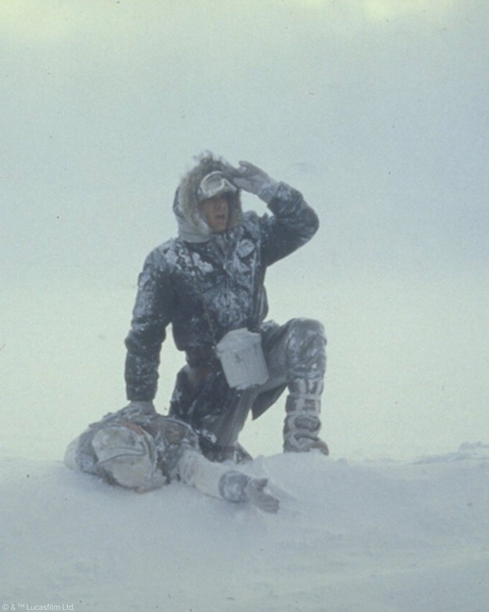 StarWarsSpain's tweet photo. HO-HO-HOTH 🎅 https://t.co/RNYDS0lZqn