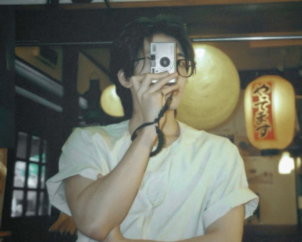 witherednotes's tweet photo. a jar

— J.W.W;
     oneshot au, fluff-ish

https://t.co/fv0TwM6Bt0 https://t.co/gFsqM65Wt9